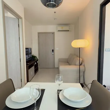 Upscale Apartment With Train Access Bts Thonglor